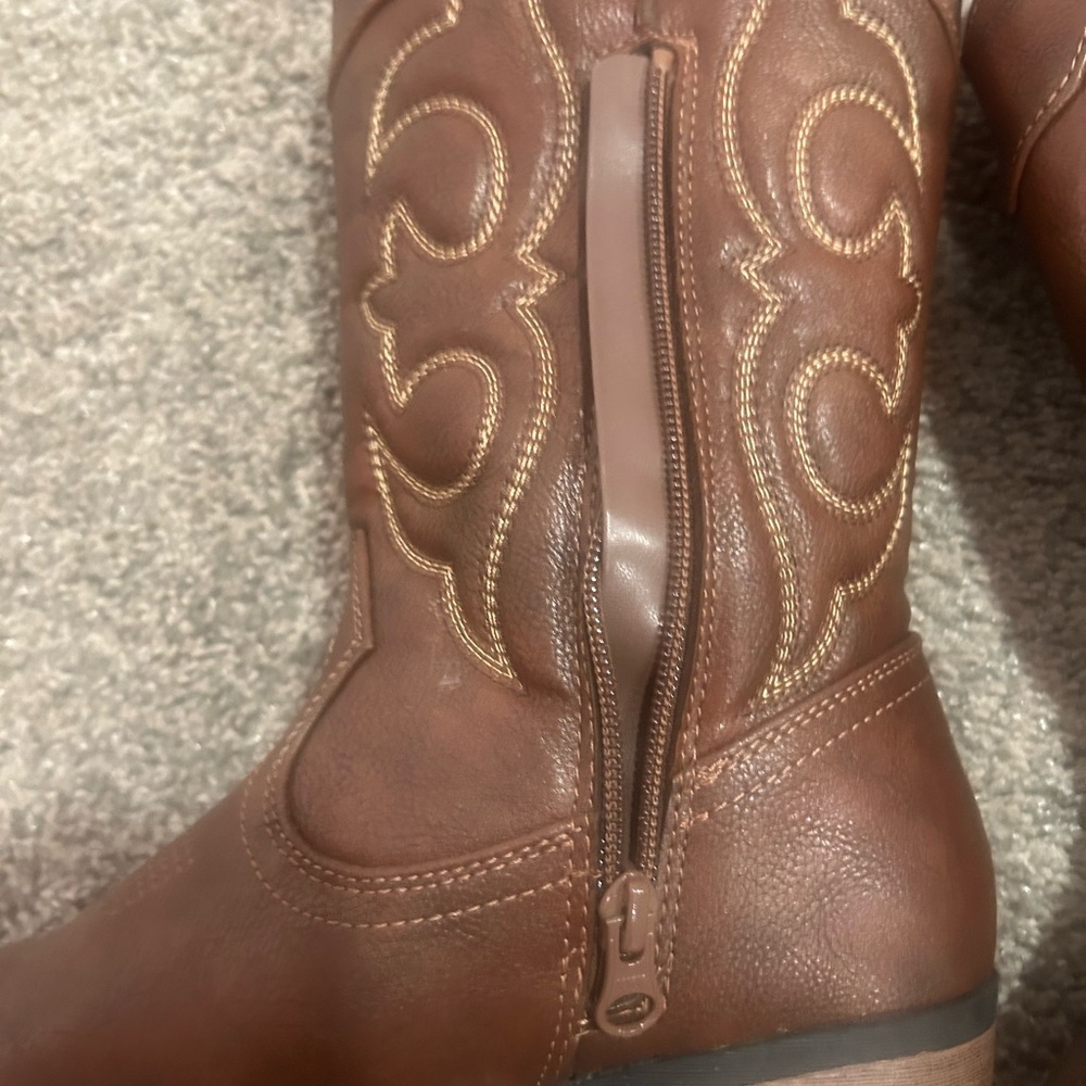 Target Kids Brown Western Boots - Picture 6 of 9